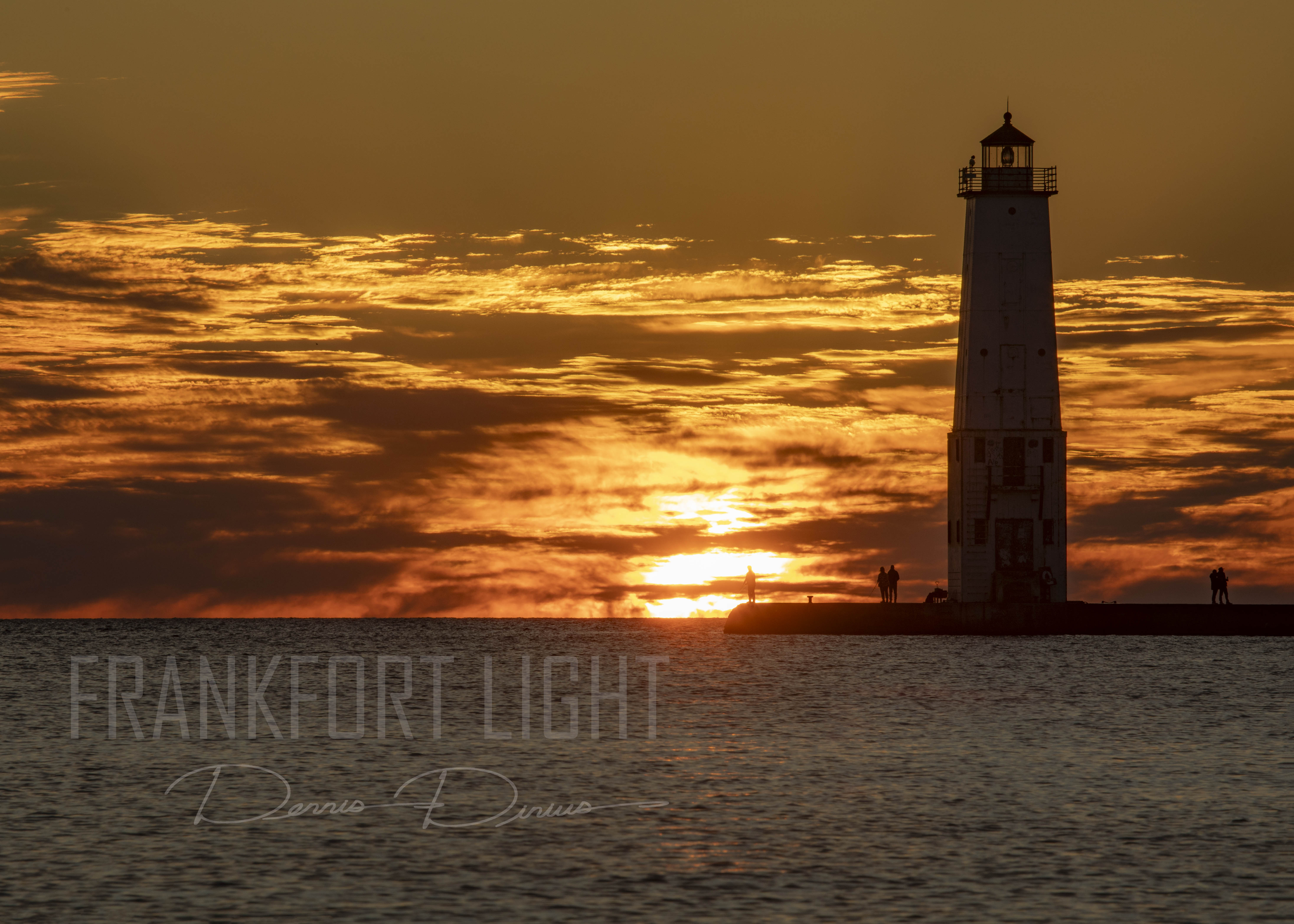 2024-0923-5313-FrankfortLight.jpg